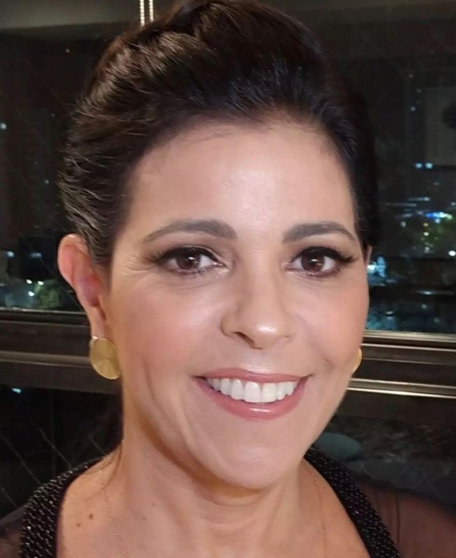 ISABELA CRISTINA COUTINHO DE ALBUQUERQUE NEIVA COELHO